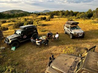 2/2 📸 ze Severni Makedonie 🇲🇰

Díky za top fotky klukům z OffRoadChallenge.fun👍🏻Těšíme se napřesrok⛺️

#Overlanding #LandCruiser120 #RooftopTent #MarmotteTents #ExploreMacedonia #OffroadAdventure #CampingLife #TravelBy4x4 #NomadLife #WildCamping #Marmotte #Stanynaauta #PujcovnaSuchdol #SeverniMakedonie #Sunset #Toyota #Toyotalandcruiser #Jeskyne #CaveofMacedonia